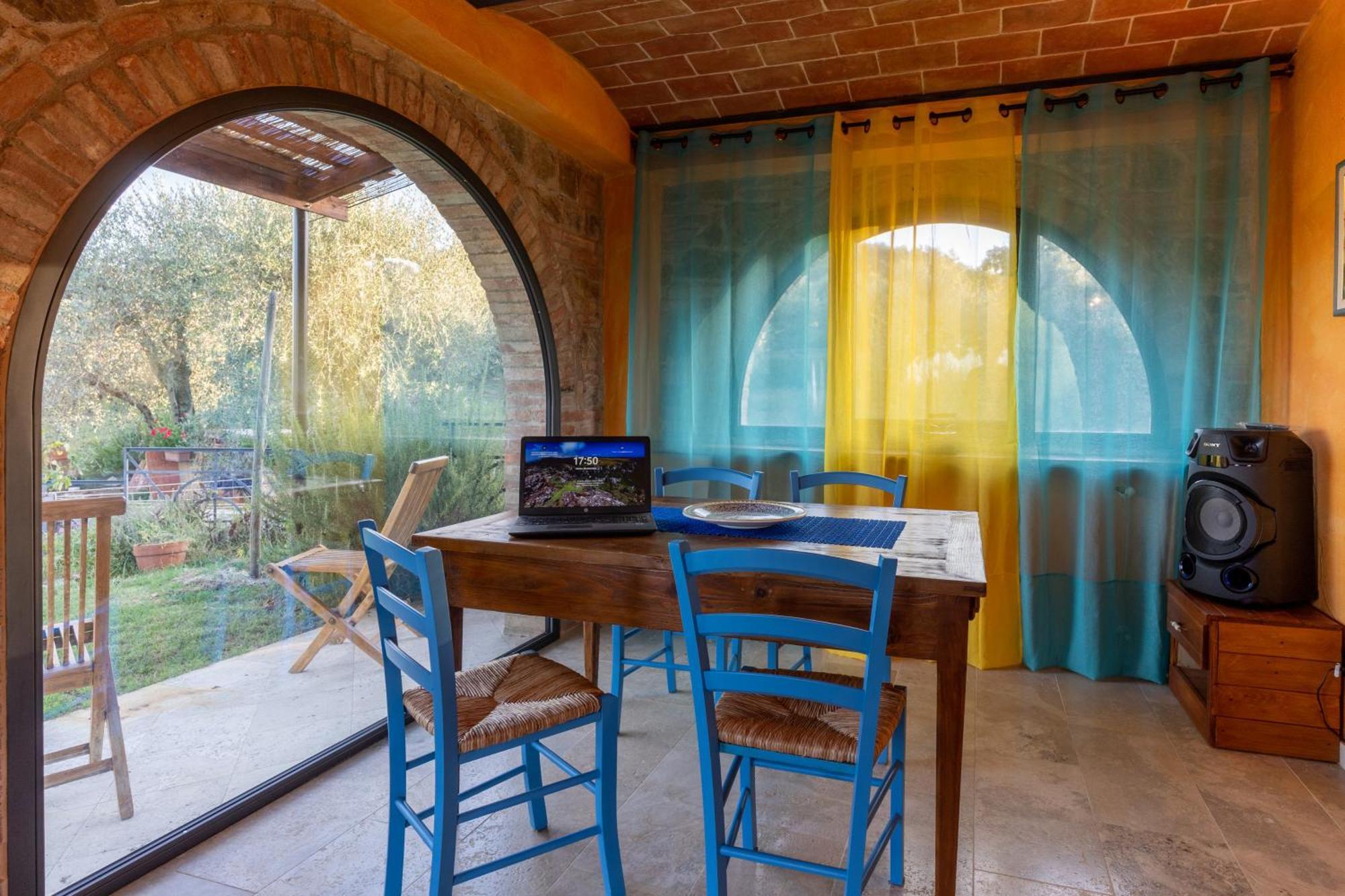 Il Poggio Dell'Eremita Apartment Rigomagno Luaran gambar