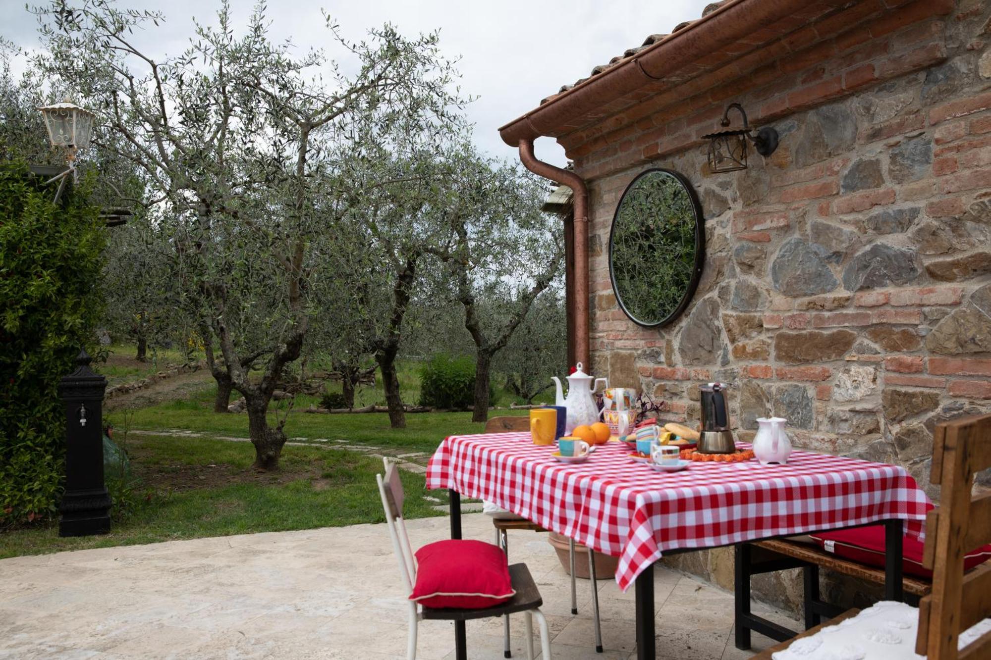 Il Poggio Dell'Eremita Apartment Rigomagno Luaran gambar
